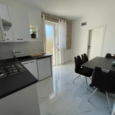 Apartmani Jasminka Vodice