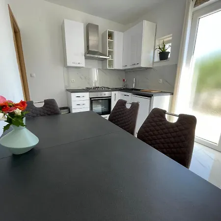 Apartmani Jasminka *