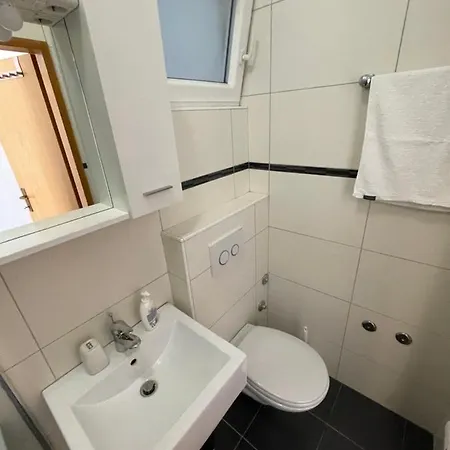 Apartmani Jasminka Apartment *