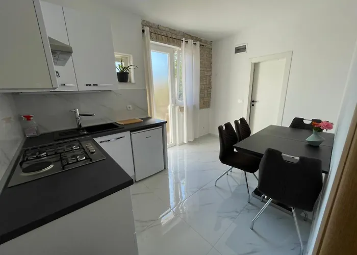 Apartmani Jasminka Vodice